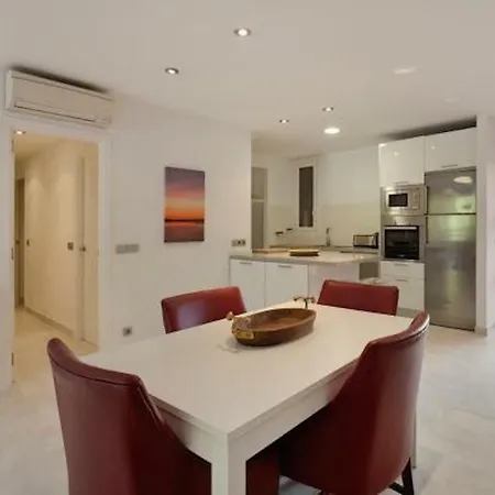 Near The Pine Walk Apartamento