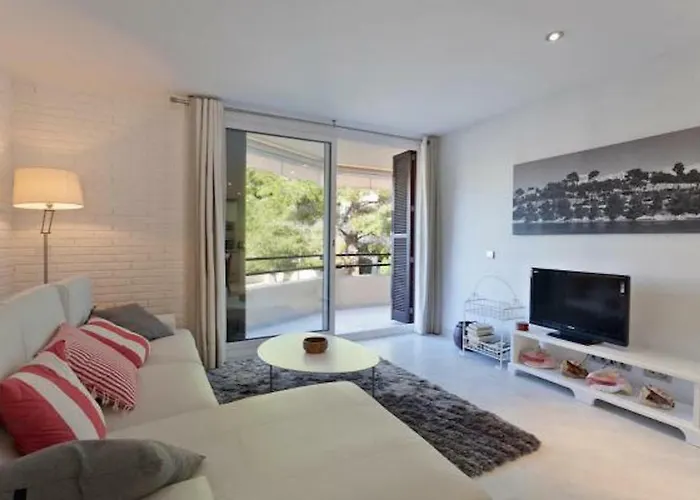 Near The Pine Walk Апартаменти